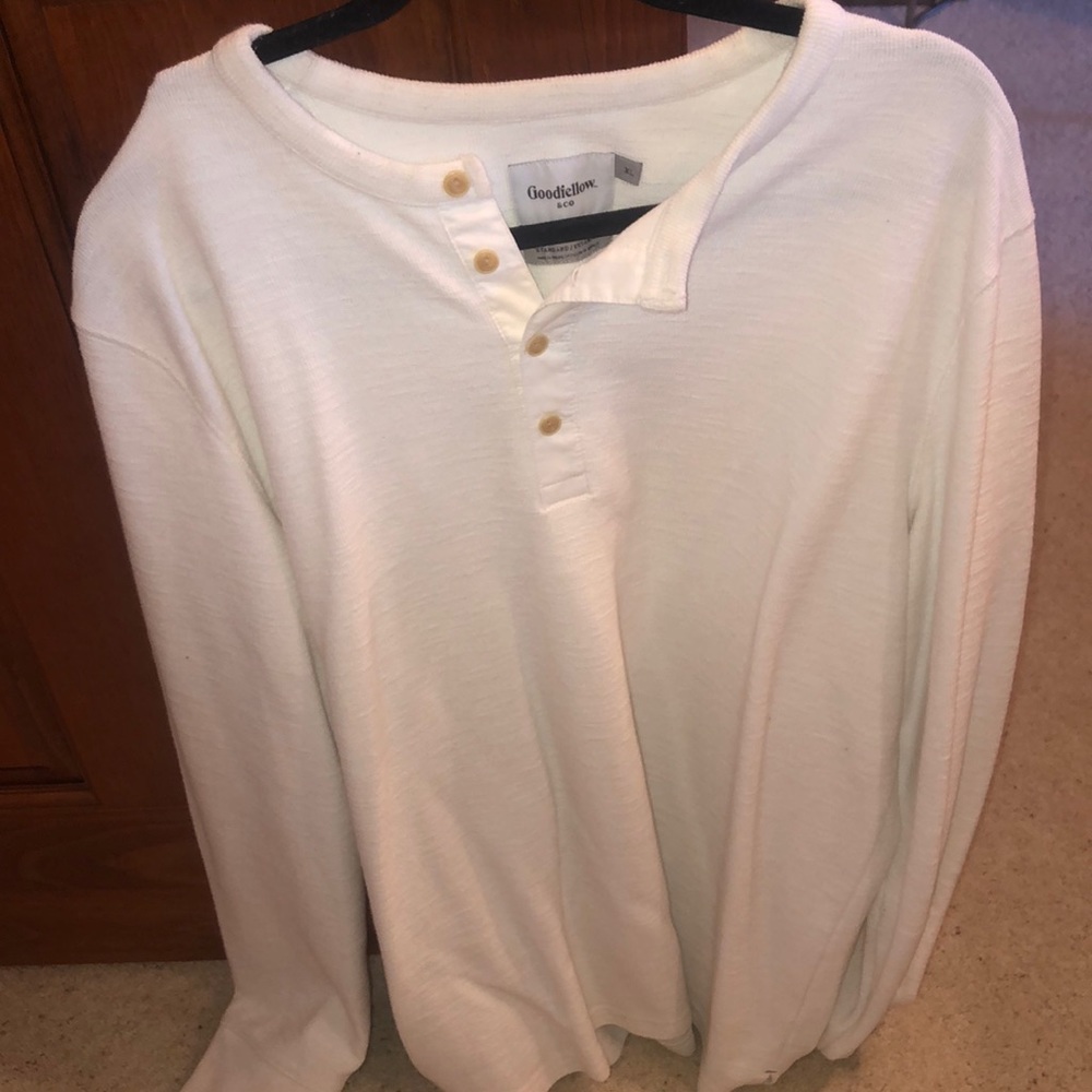 GoodFellow & Co Men’s XL White Henley Long Sleeve